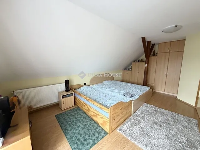 Eladó ház Kozármisleny 240 nm