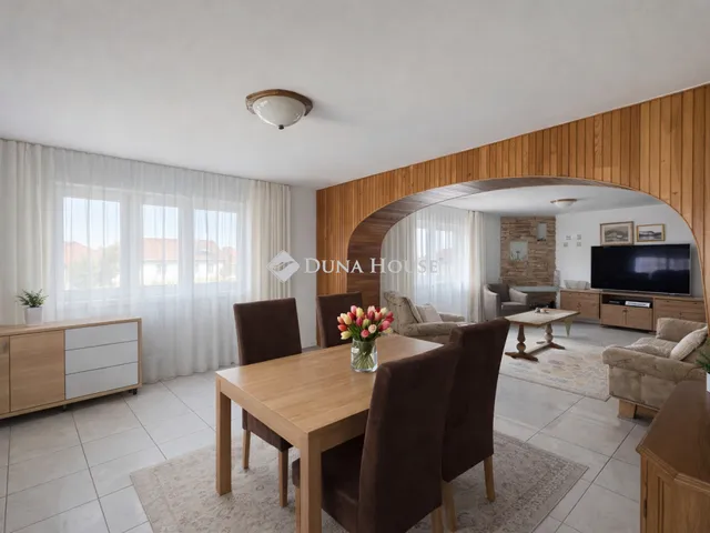 Eladó ház Pogány 200 nm