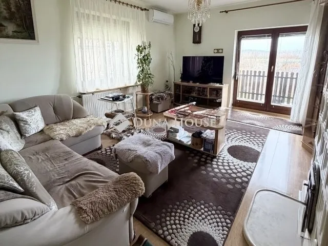 Eladó ház Kozármisleny 240 nm