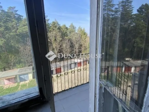 Eladó lakás Komló 51 nm