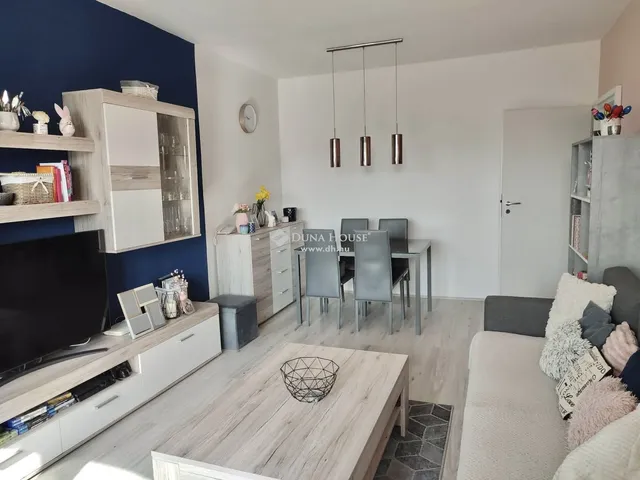 Eladó lakás Pécs, Olga utca 63 nm