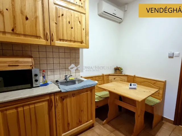 Eladó ház Komló 240 nm