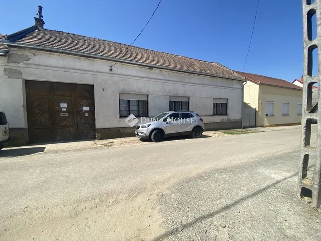 Eladó ház Bóly 200 nm