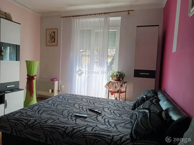 Eladó lakás Komló 54 nm