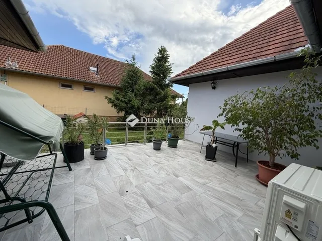 Eladó ház Egerág 235 nm