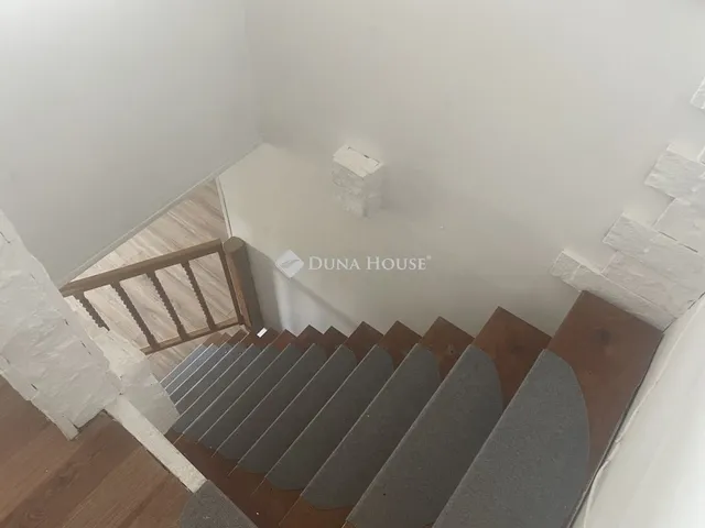 Eladó nyaraló Bár 60 nm