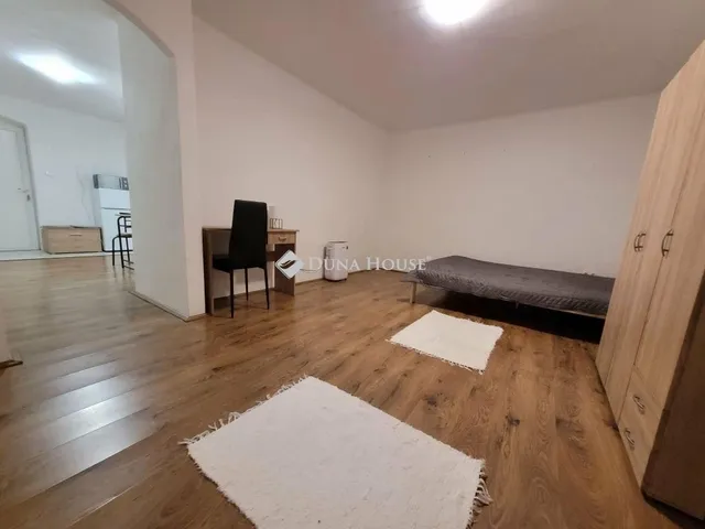 Eladó lakás Pécs 42 nm