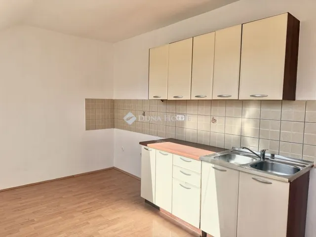 Eladó lakás Kozármisleny 39 nm