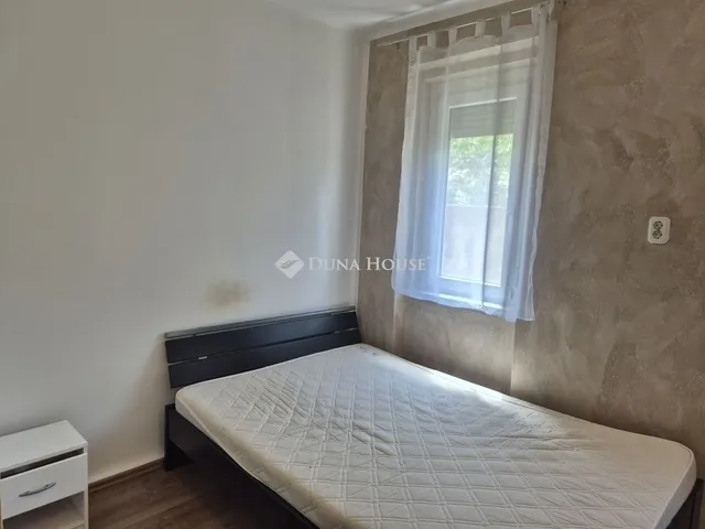 Eladó lakás Pécs 39 nm