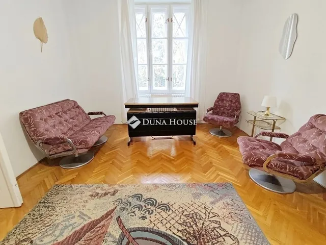 Eladó lakás Pécs 108 nm