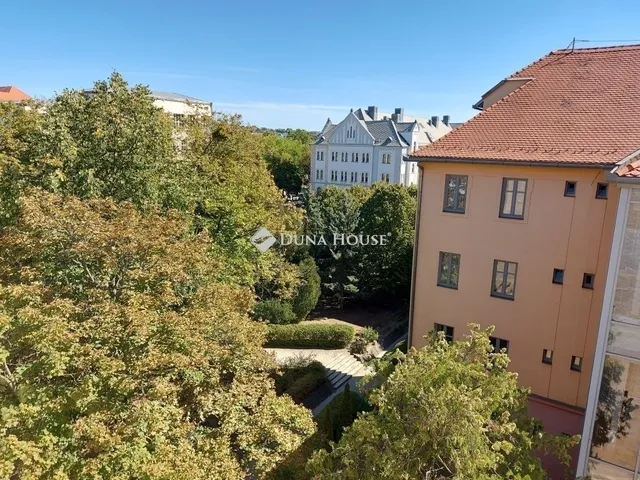 Eladó lakás Pécs 57 nm