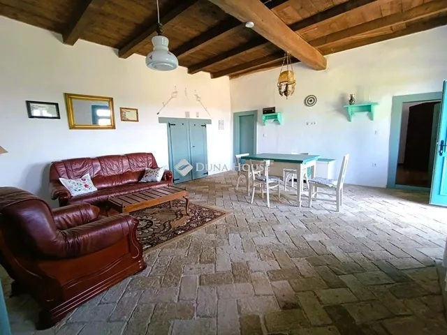 Eladó nyaraló Majs 50 nm