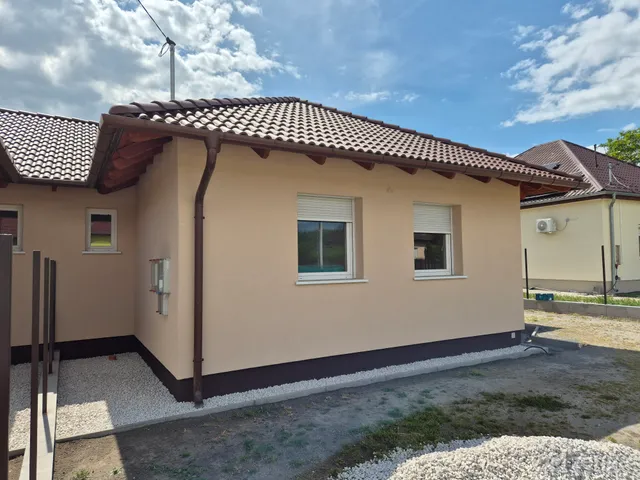 Eladó ház Bugyi 100 nm