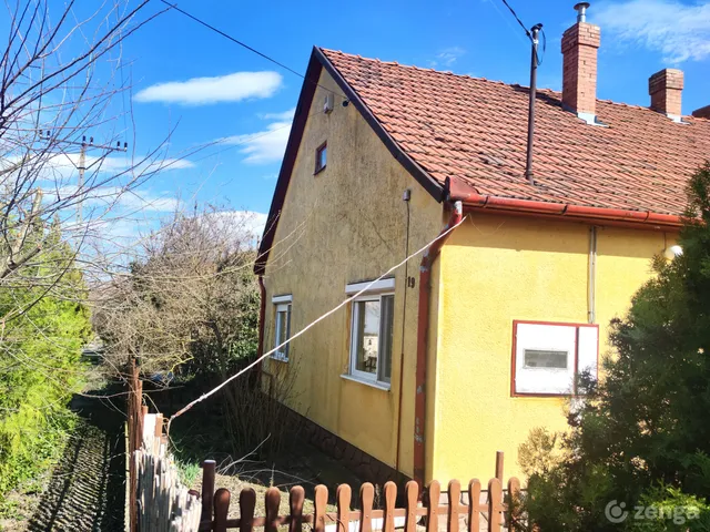 Eladó ház Kunszentmiklós, Szécsitelep 65 nm