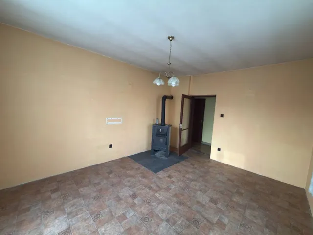 Eladó ház Gyúró 125 nm