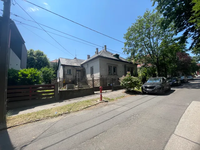 Kiadó kereskedelmi és ipari ingatlan Miskolc, Belváros 140 nm