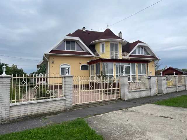 Eladó ház Miskolc 250 nm