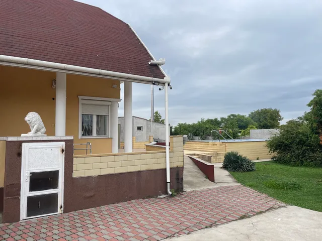 Eladó ház Miskolc, Pilinszky János utca 250 nm