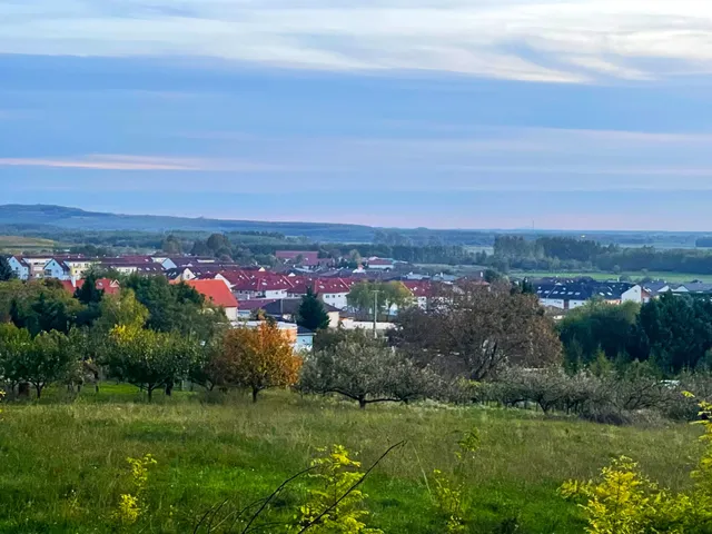 Eladó telek Győrújbarát 3658 nm