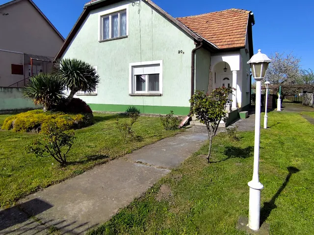 Eladó ház Győr, Likócs 135 nm