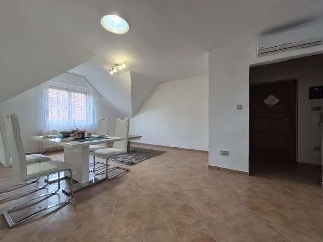 Eladó lakás Győr 72 nm