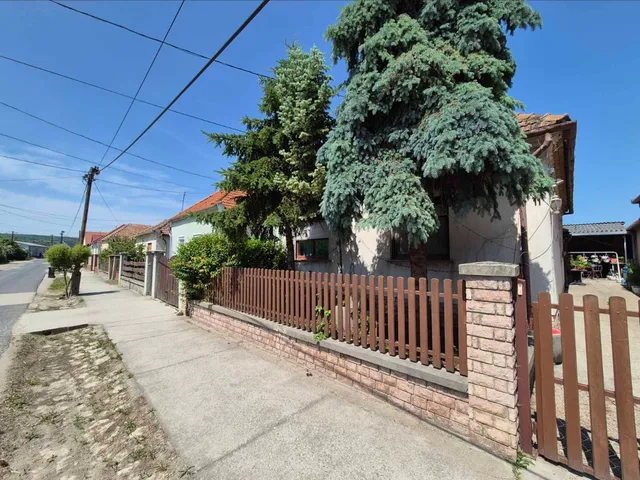 Eladó ház Nyúl 110 nm