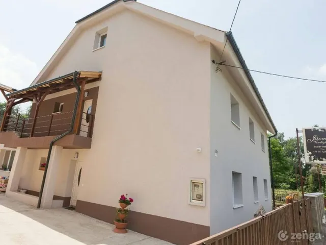 Eladó kereskedelmi és ipari ingatlan Eger, Szépasszonyvölgy 400 nm
