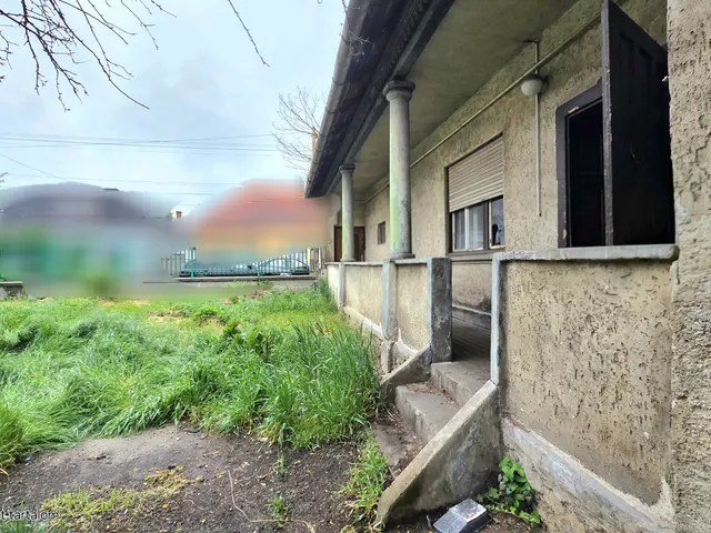Eladó ház Tatabánya, Bánhida 271 nm