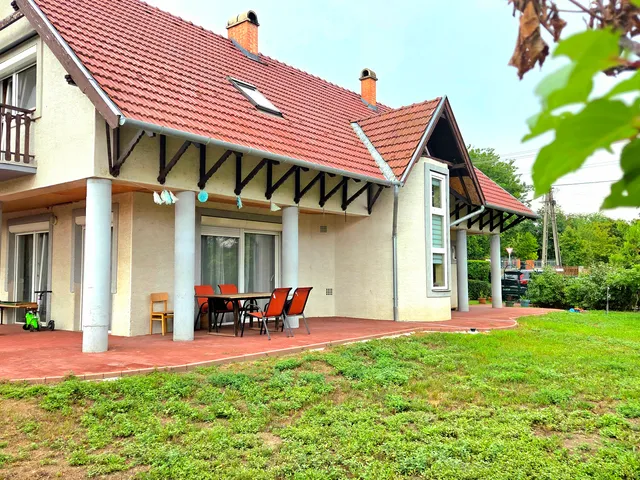 Eladó ház Sződliget 170 nm