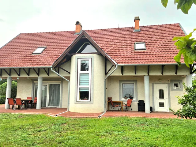 Eladó ház Sződliget 170 nm