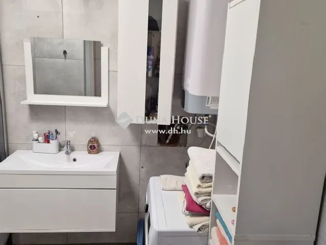 Eladó ház Jászfényszaru 130 nm
