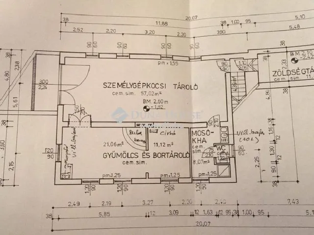 Eladó telek Gödöllő 560 nm