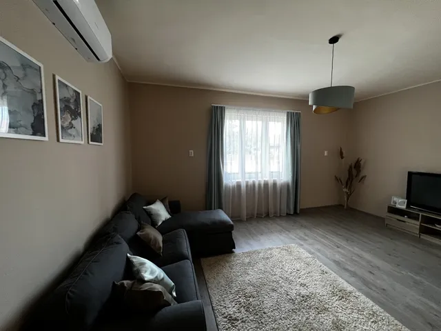 Eladó ház Abádszalók 140 nm