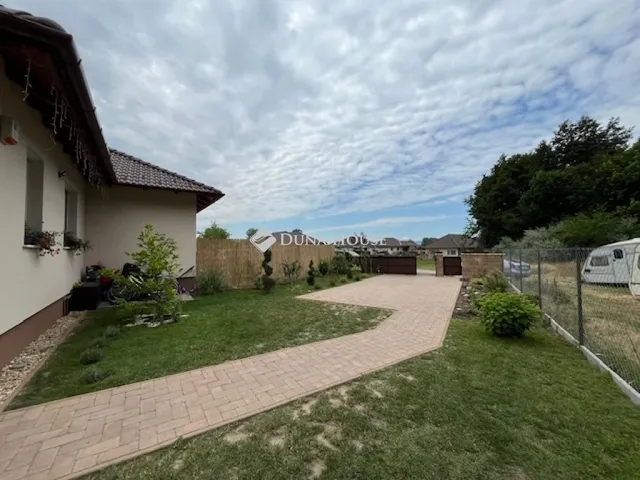 Eladó ház Vácrátót 77 nm