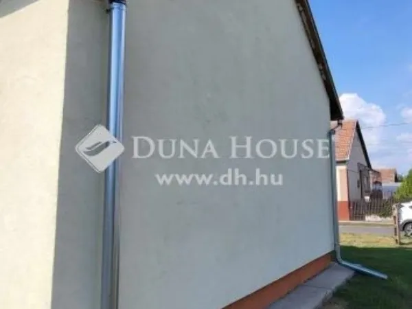 Eladó ház Jászfényszaru 150 nm