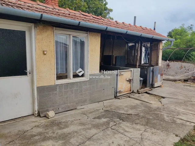 Eladó ház Boldog 88 nm