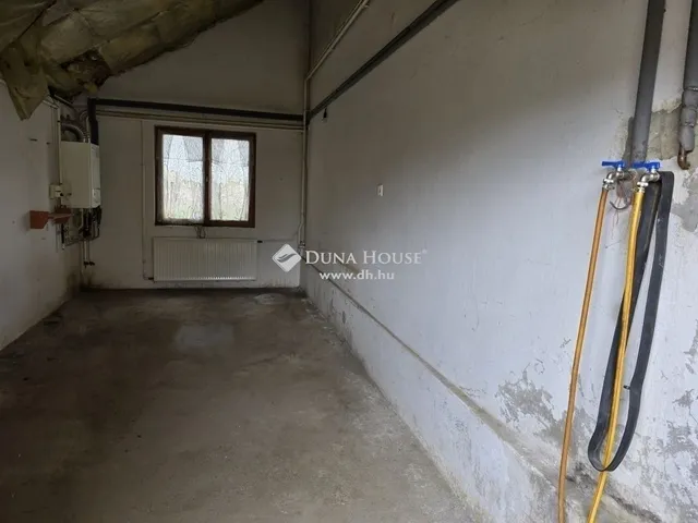 Eladó ház Vác 210 nm
