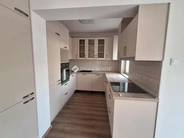 Eladó ház Mogyoród 80 nm