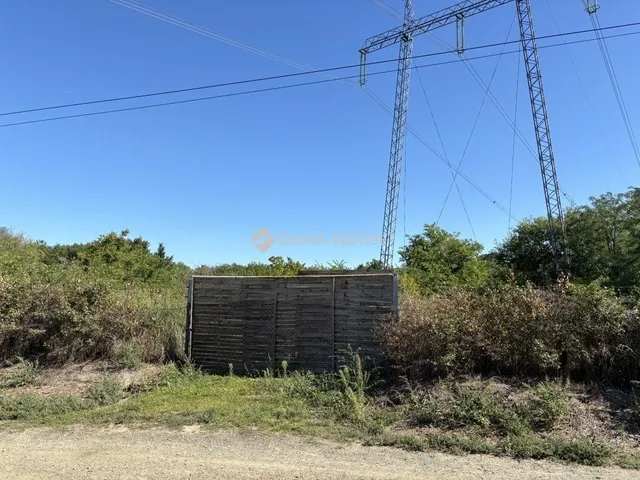 Eladó telek Vácrátót 1564 nm