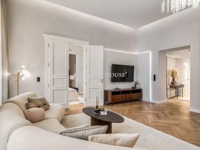 Eladó lakás Budapest V. kerület 118 nm