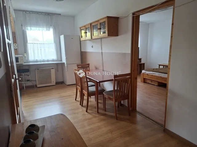 Eladó lakás Gödöllő 69 nm