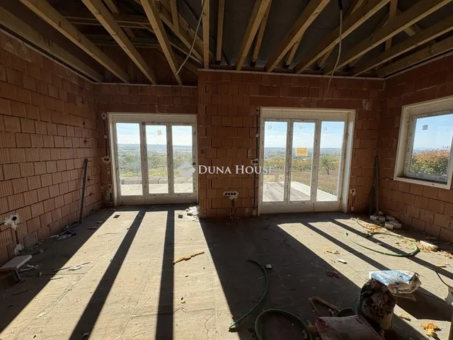 Eladó ház Szada 134 nm