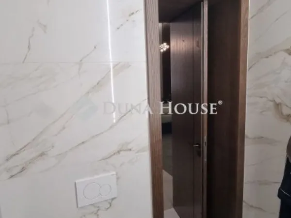 Eladó lakás Budapest V. kerület 82 nm