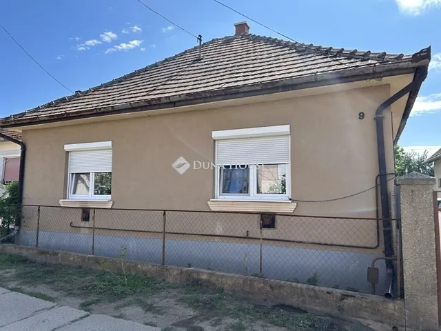 Eladó ház Tura 58 nm