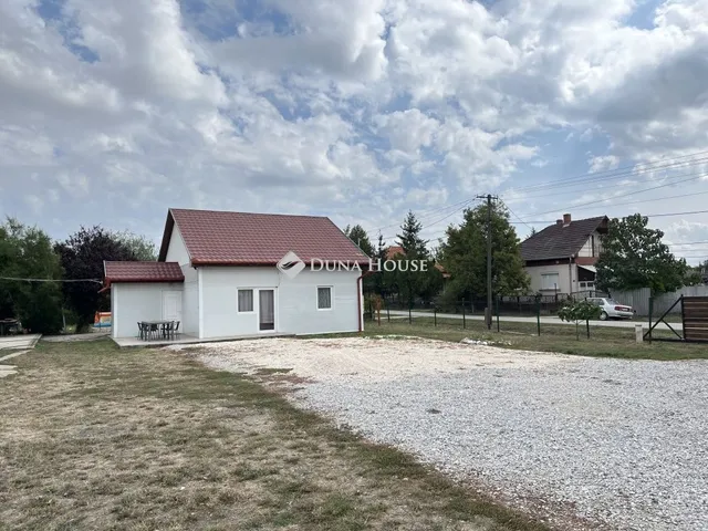 Eladó mezőgazdasági ingatlan Kisköre 75 nm