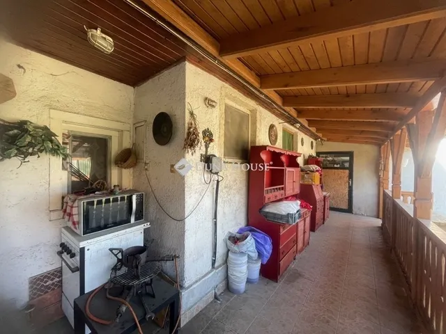 Eladó ház Tura 170 nm