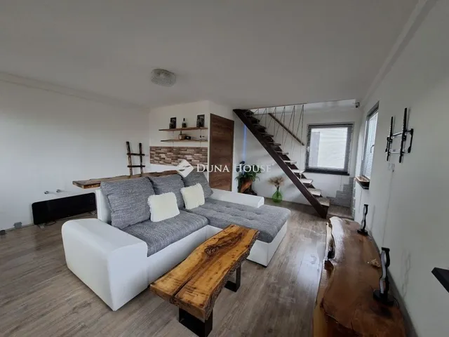 Eladó telek Tura 1351 nm