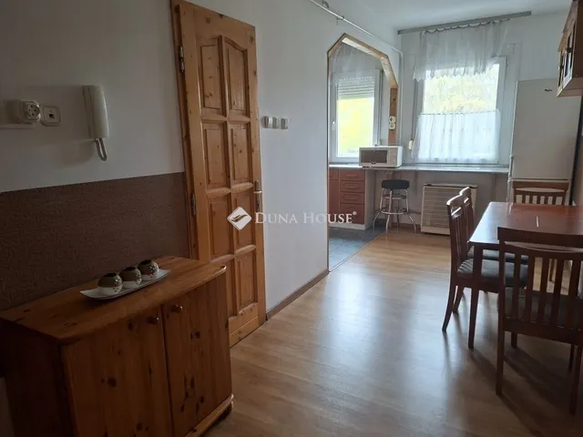 Eladó lakás Gödöllő 69 nm