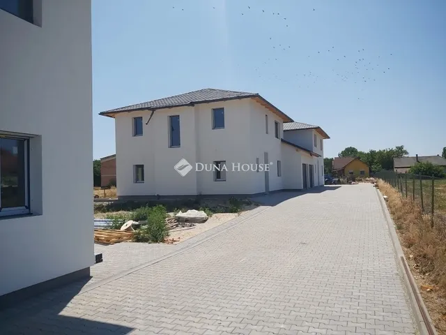 Eladó ház Vecsés 147 nm