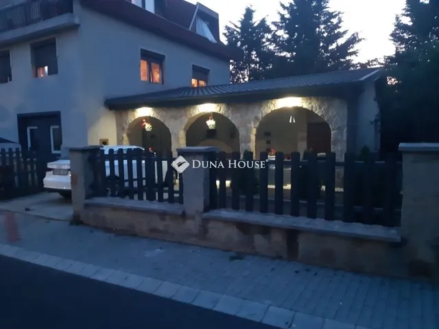 Eladó ház Veresegyház 120 nm